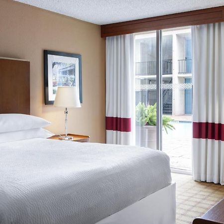 Four Points By Sheraton Houston Citycentre Bagian luar foto