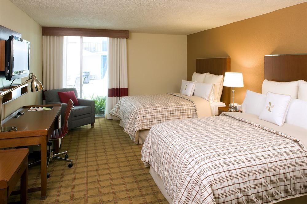Four Points By Sheraton Houston Citycentre Bagian luar foto